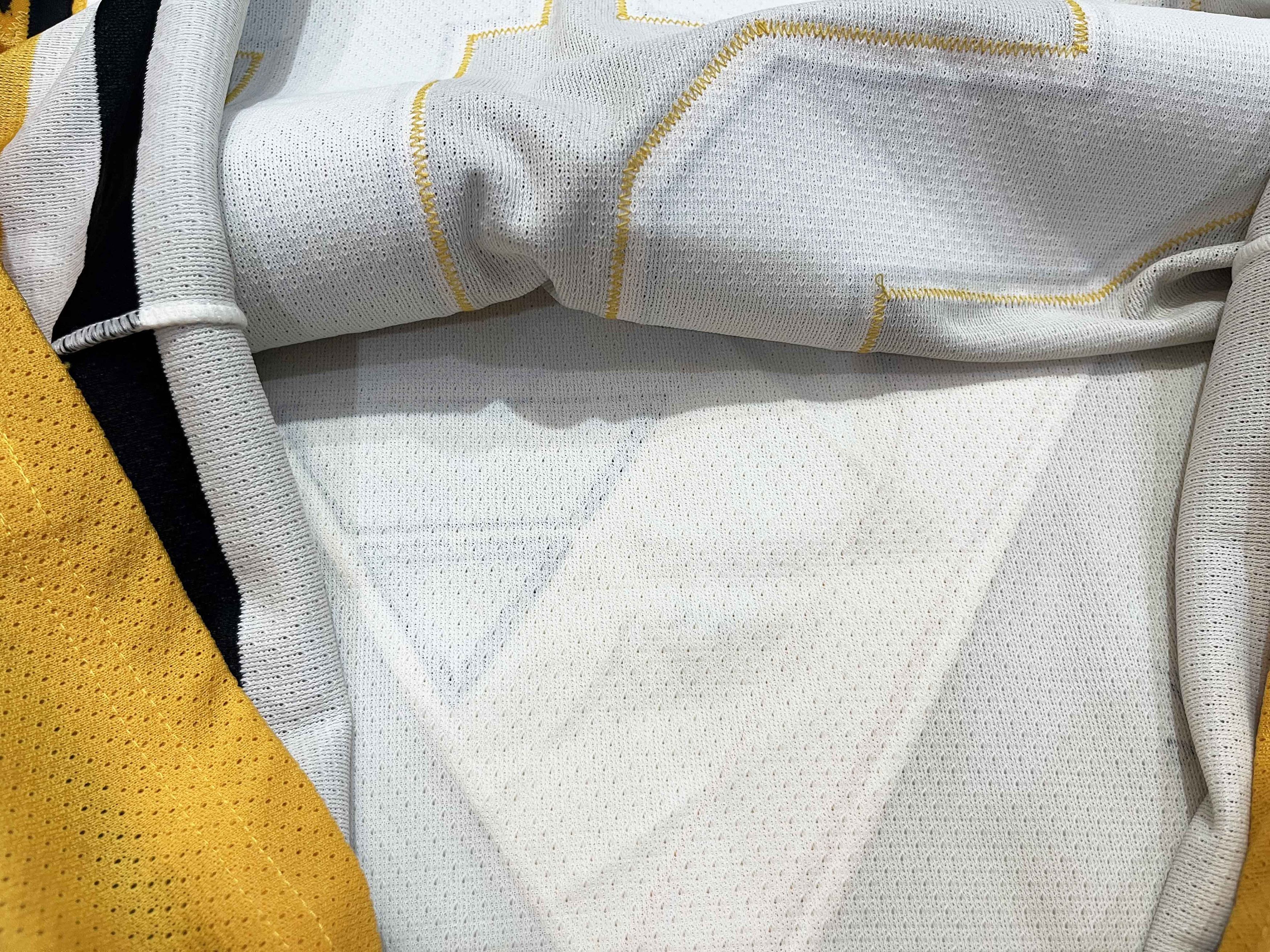 Ccm Vtg CCM Pittsburgh Penguins McEACHERN #15 NHL Hockey Jersey Size US M / EU 48-50 / 2 - 7 Thumbnail