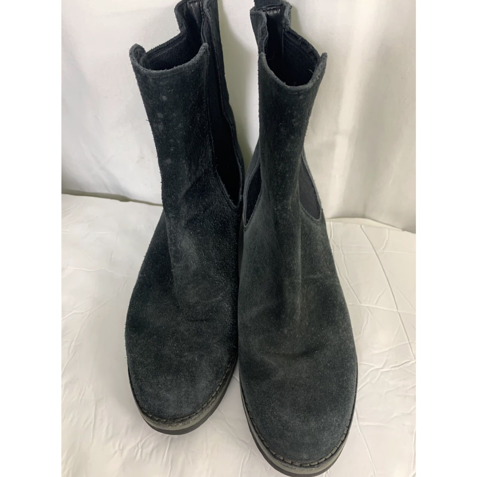 Cole Haan VINTAGE Cole Haan Chelsea Boots Suede Black Pull On Ankle Women 7.5 US 7.5 Boots Size US 8 / IT 38 - 5 Thumbnail