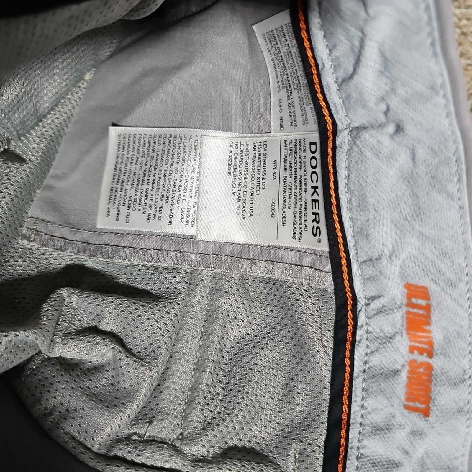 Dockers Dockers Supreme Flex Ultimate Short Sz 38 Gray Shorts Stain Size US 38 / EU 54 - 4 Thumbnail