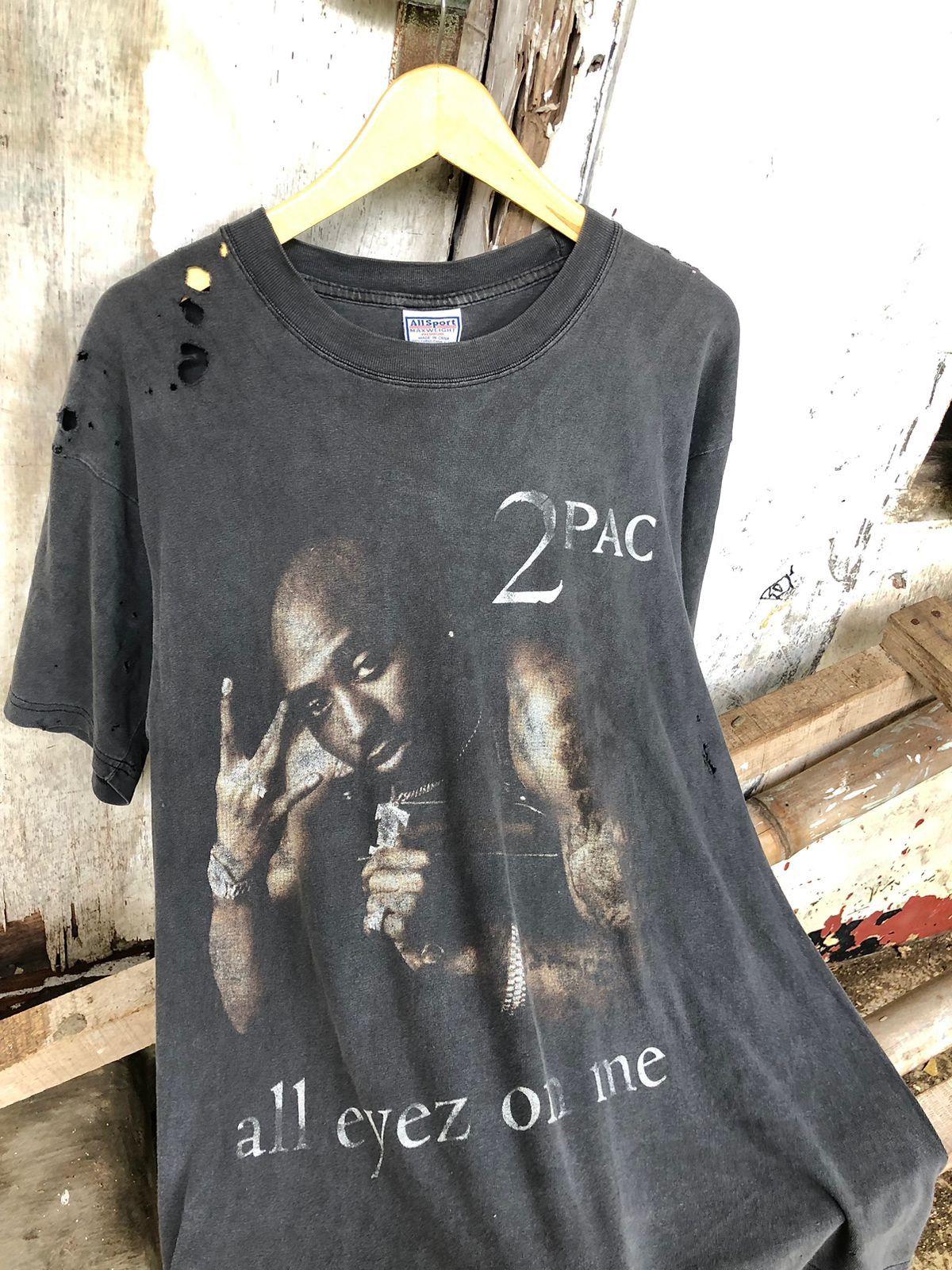 Brockum Vintage TUPAC "ALL EYEZ ON ME" Size US L / EU 52-54 / 3 - 2 Thumbnail