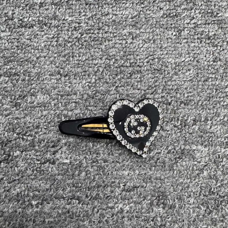 Gucci Gucci Love rhinestone hair card Size ONE SIZE - 1 Thumbnail