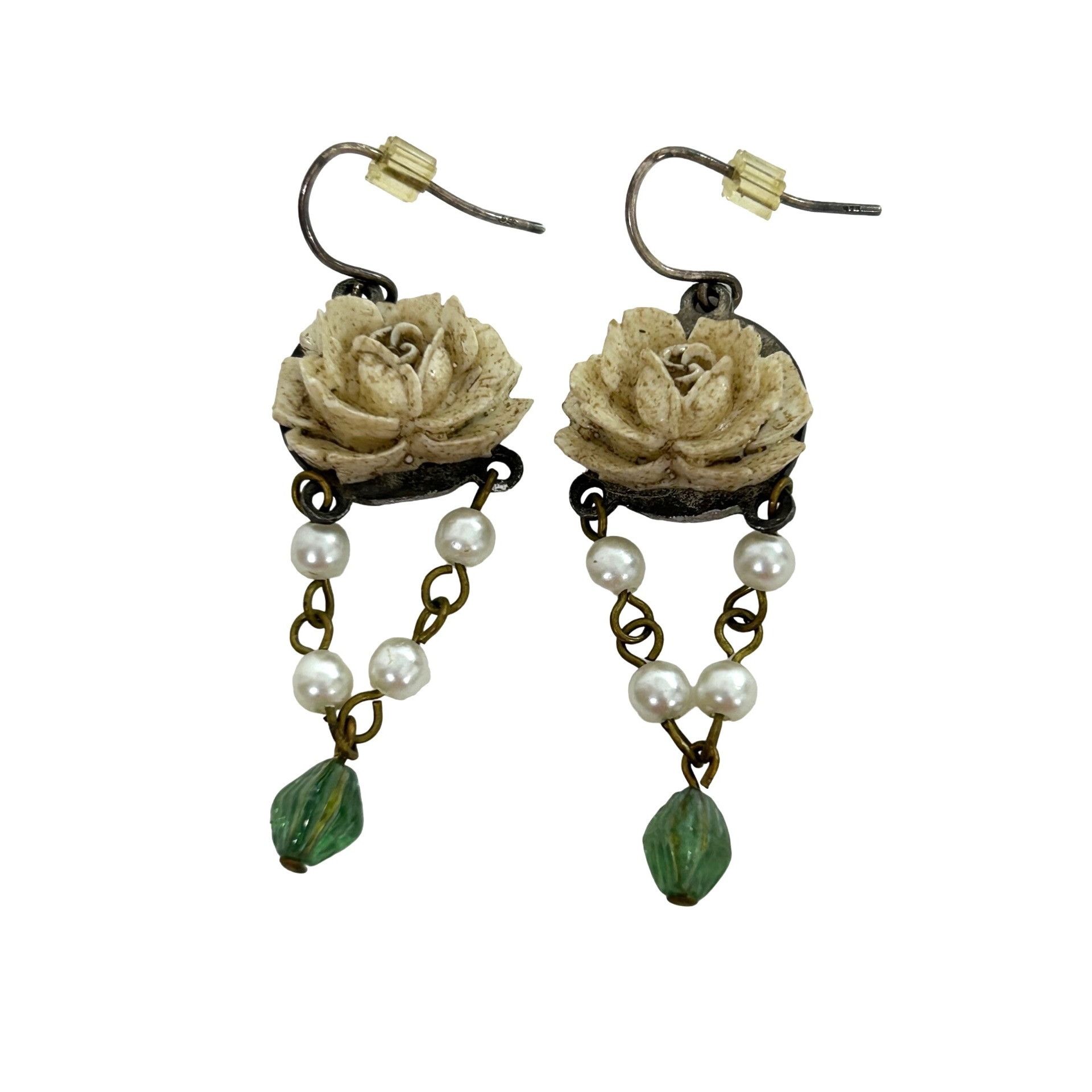 Other Victorian Vintage Earrings Roses Pearls Dangling French Hook Size ONE SIZE - 4 Thumbnail