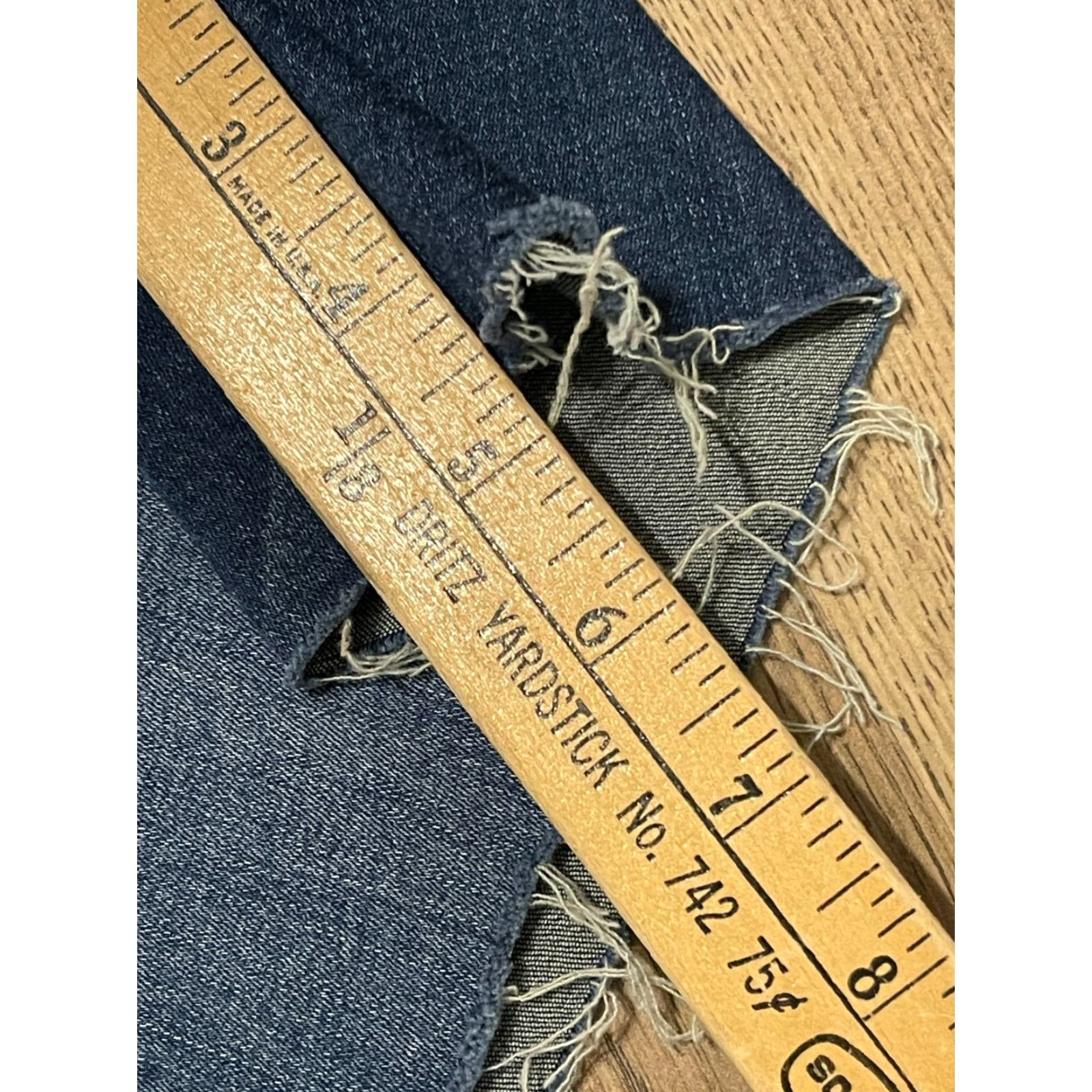 Vintage Royalty Shorts Women Denim Cut Off Pockets Size 12 Blue Size 34" / US 12 / IT 48 - 7 Thumbnail