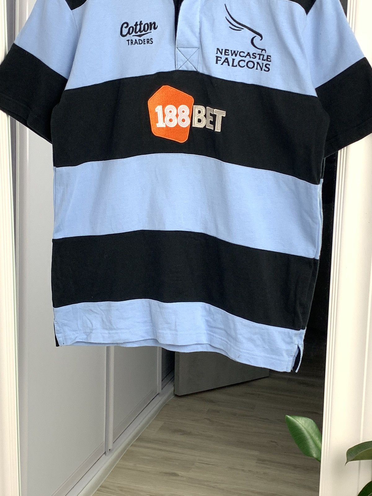 Cotton Traders Vintage Newcastle Falcons Rugby Shirt 2010/2011 Jersey Size US M / EU 48-50 / 2 - 4 Thumbnail