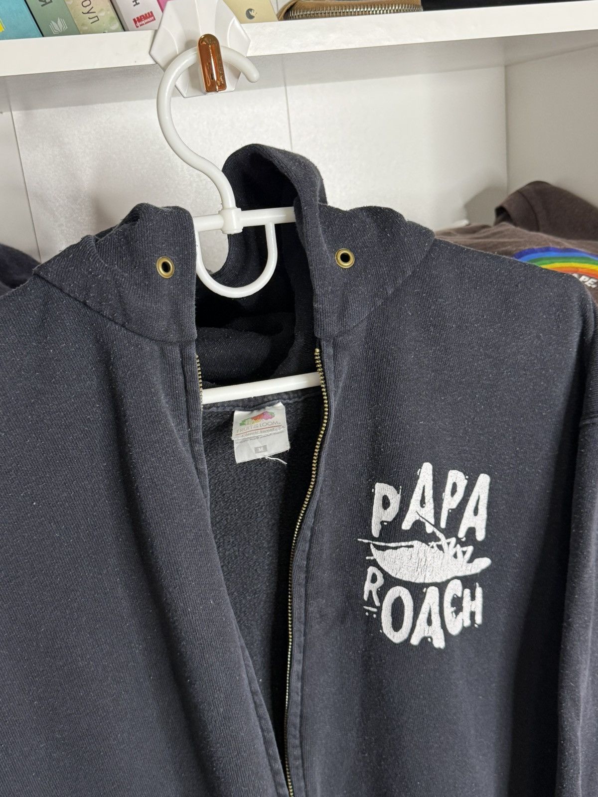 Fruit Of The Loom Vintage Papa Roach Hoodie size M Size US M / EU 48-50 / 2 - 9 Thumbnail