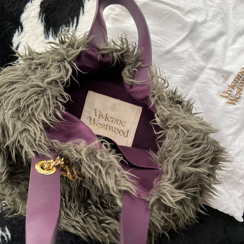 Vivienne Westwood Vivienne Westwood size os Saturn Chain Pendant Furry Handba Size ONE SIZE - 4 Thumbnail