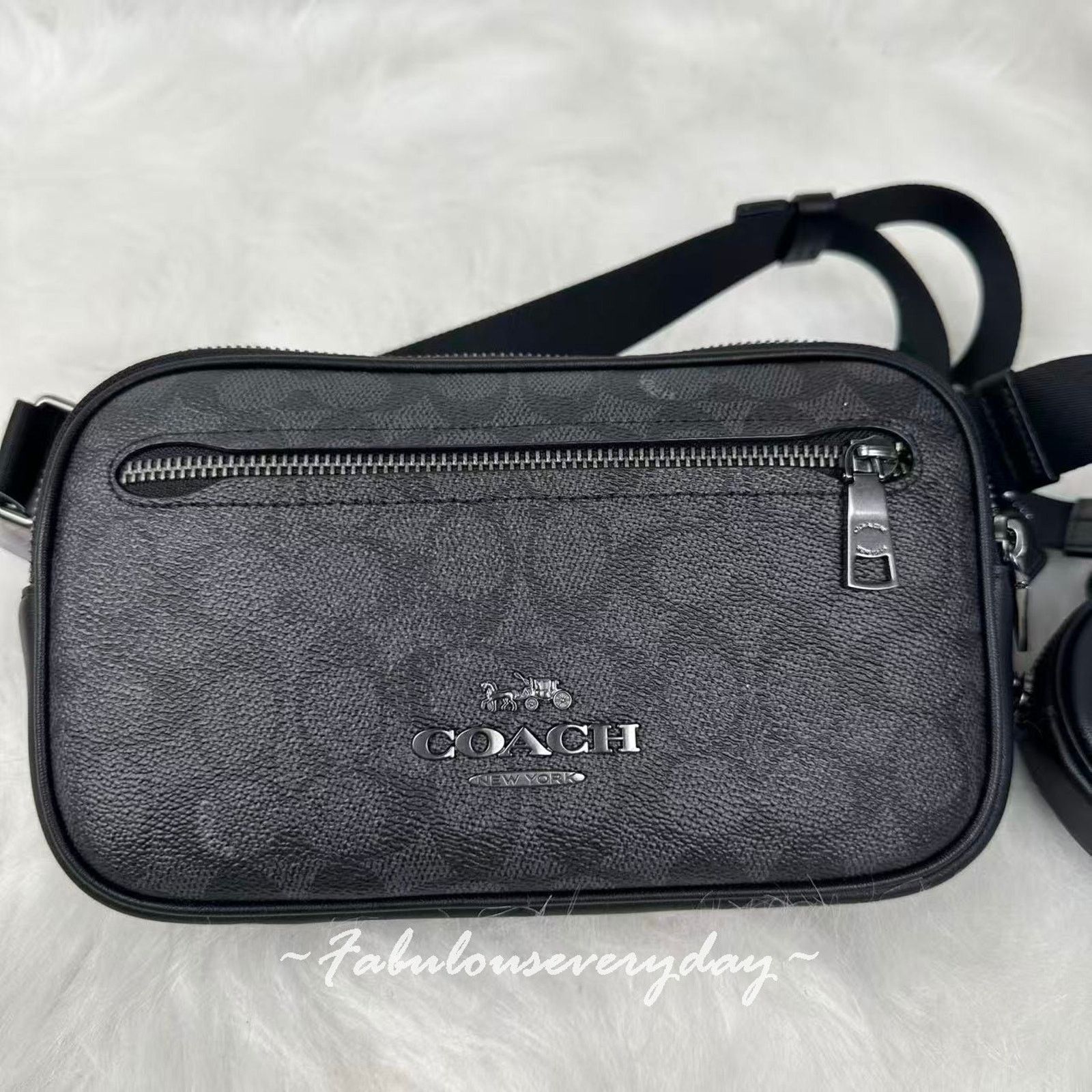 Coach Coach Men's Elias Belt Signature Canvas/QB/Charcoal/Black Size ONE SIZE - 2 Thumbnail