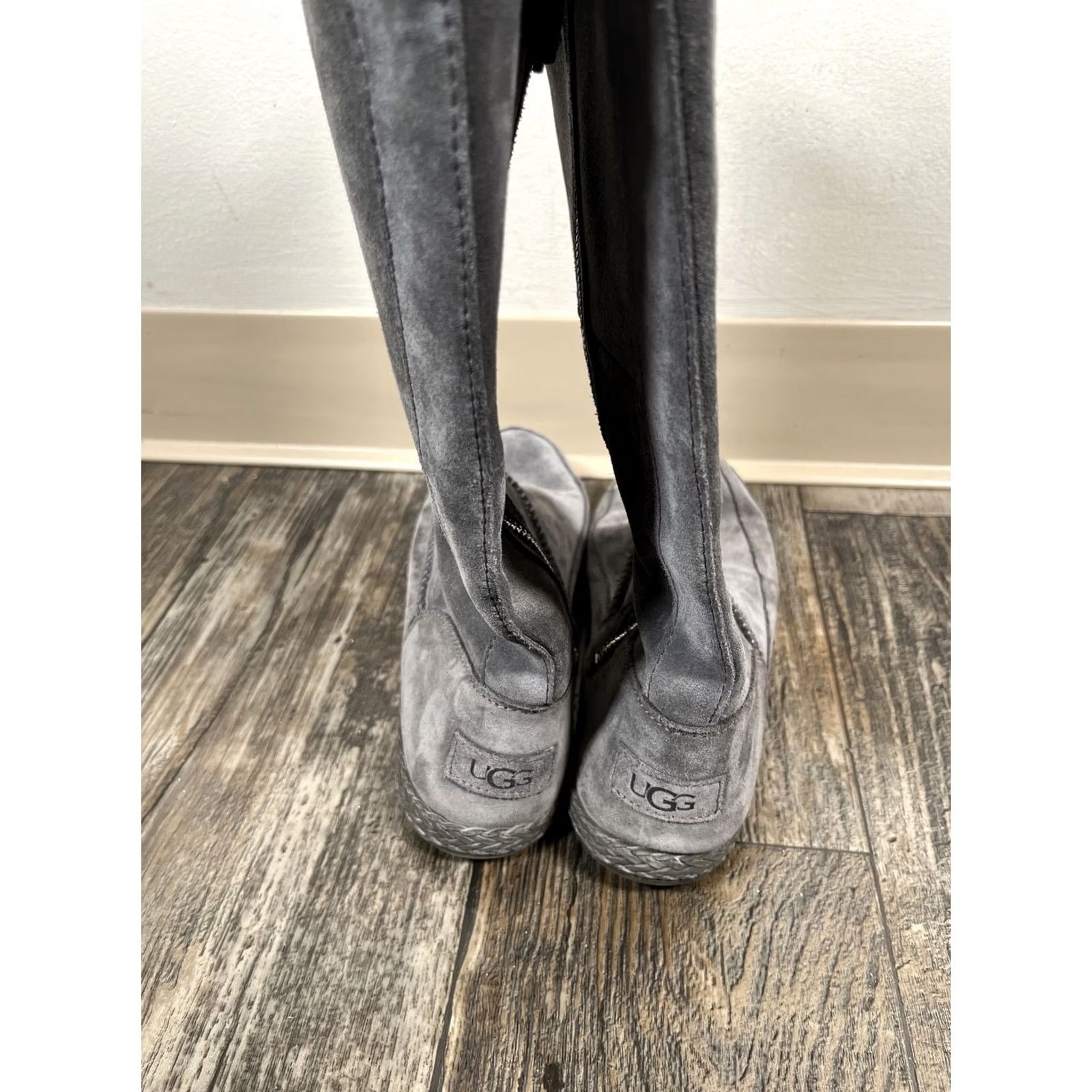 Ugg UGG Bootie Boots Suede Leather Gray 1106754 Womens Size 8.5 T Size US 9 / IT 39 - 5 Thumbnail