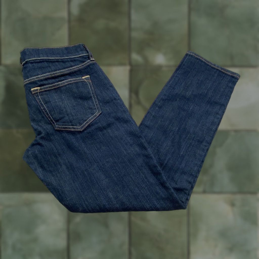 Old Navy Old Navy The Diva Dark Wash Low Rise Straight Jeans Women's 2 Short Blue Size 26" / US 2 / IT 38 - 1 Thumbnail