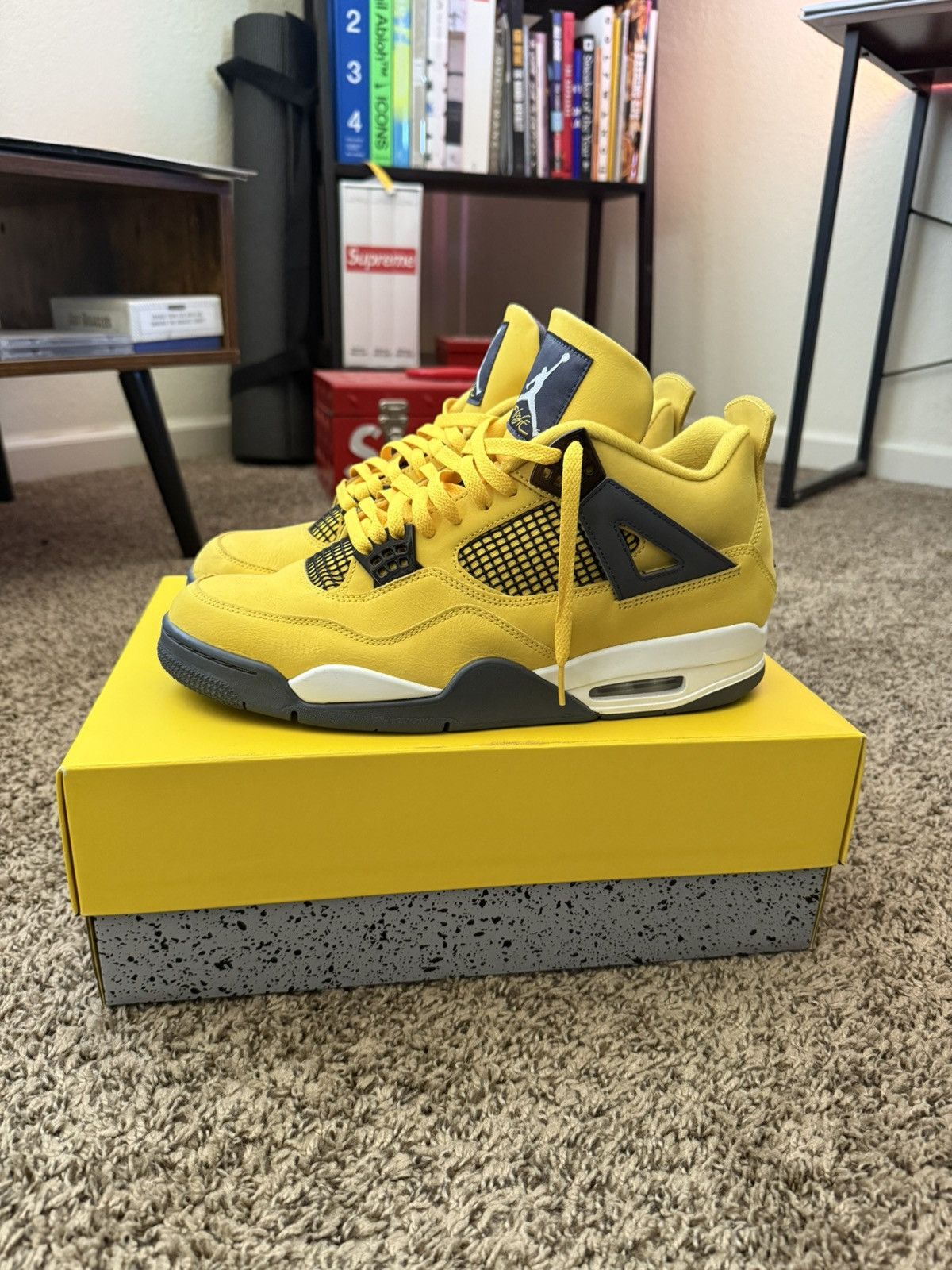 Jordan Brand 2021 Jordan 4 Lightning Size 13 Size US 13 / EU 46 - 3 Thumbnail