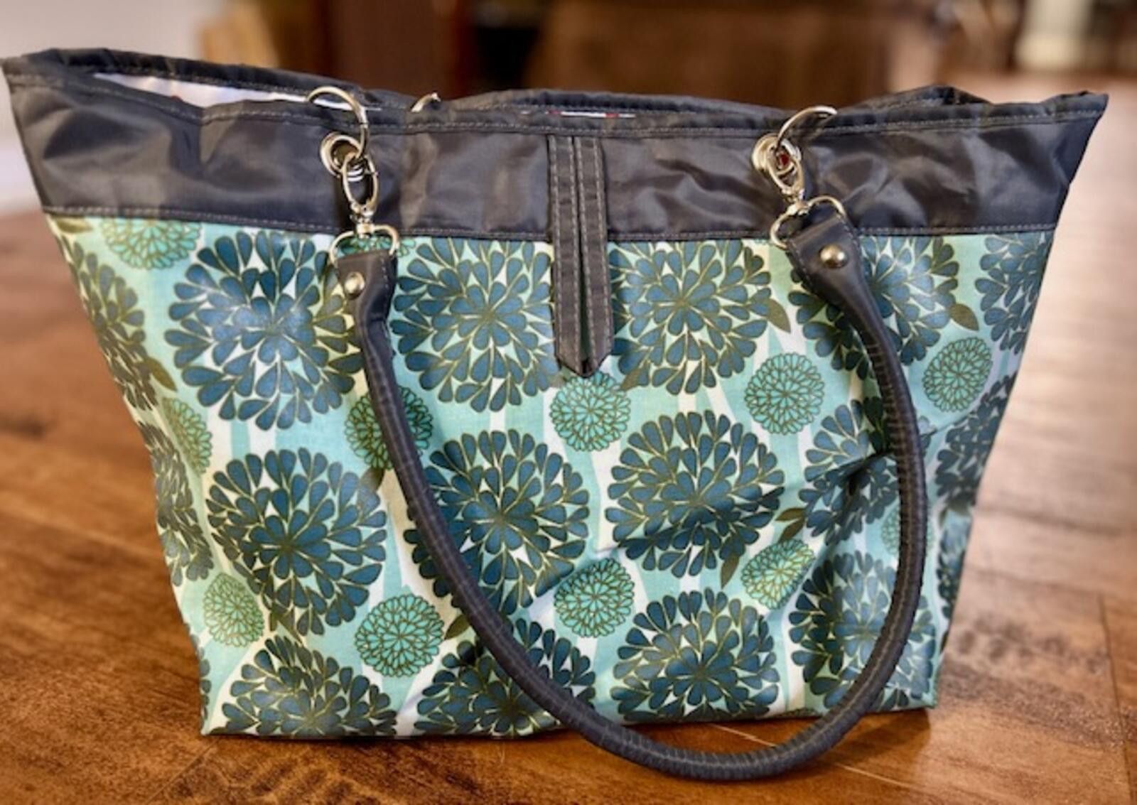Other Red Hens Studio Floral Pattern Tote Bag with Leather Handles Size ONE SIZE - 2 Thumbnail