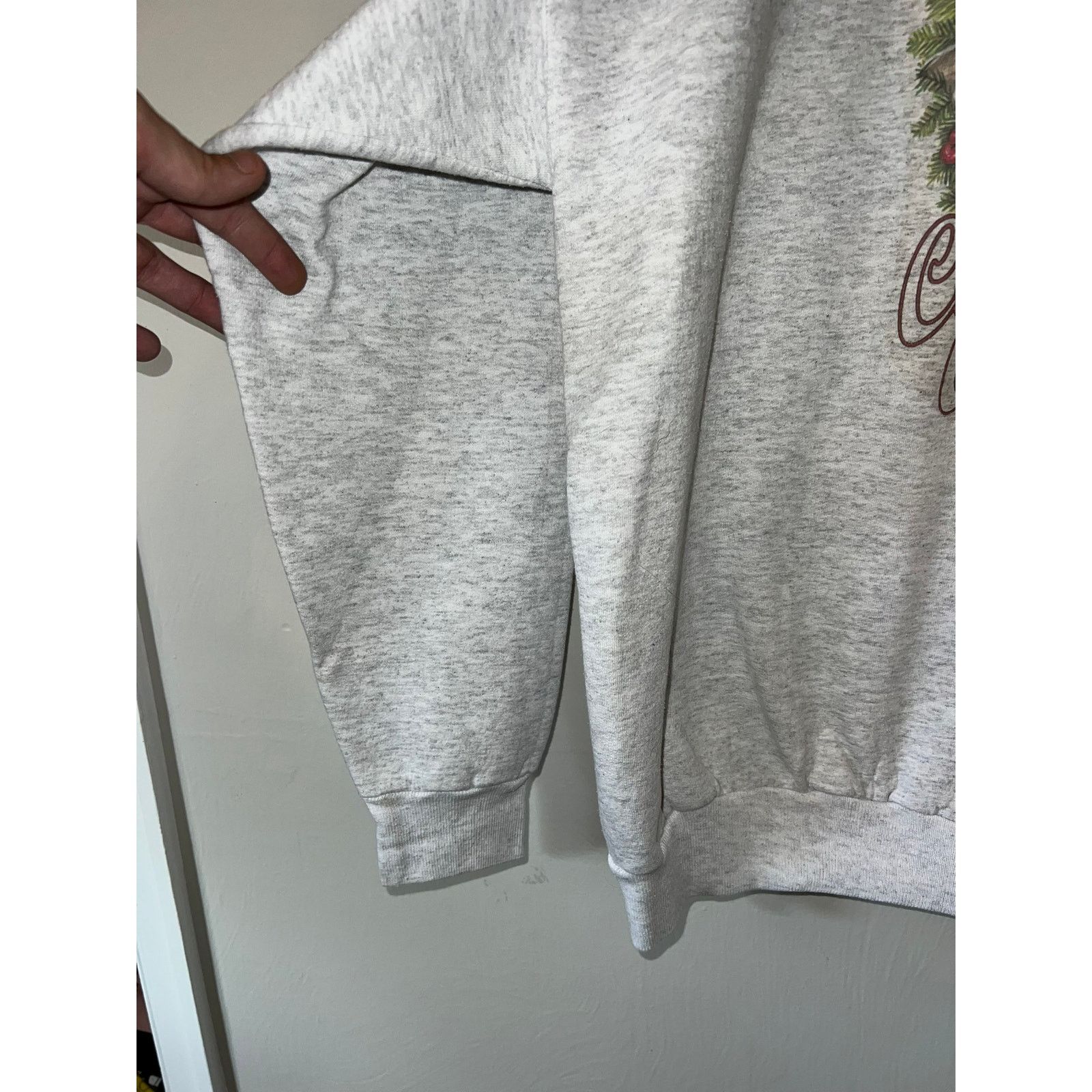 Hanes 90s Celebrating Christmas Animal Nature Sweatshirt VTG 1990s Size US L / EU 52-54 / 3 - 5 Thumbnail