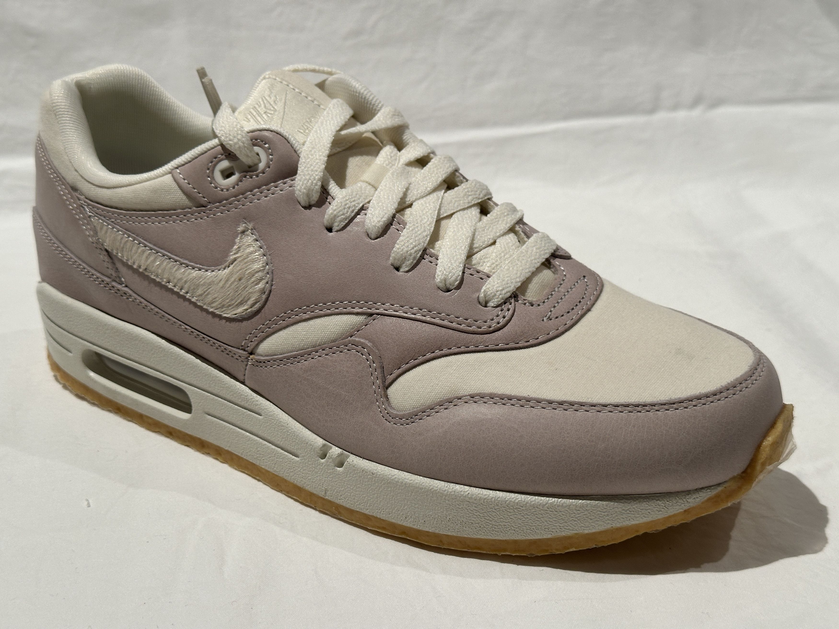 Nike BRAND NEW NIKE AIR MAX 1 PRM QS 'WHITE CREPE' GUM SOLE SZ 11 Size US 11 / EU 44 - 2 Thumbnail