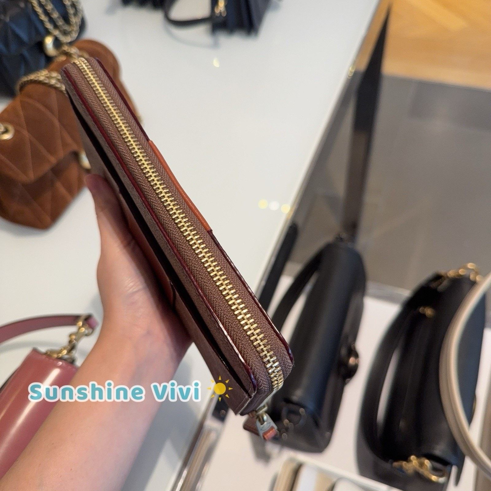 Coach NWT COACH Essential Slim Accordion Zip Wallet CS031 Tan Size ONE SIZE - 3 Thumbnail