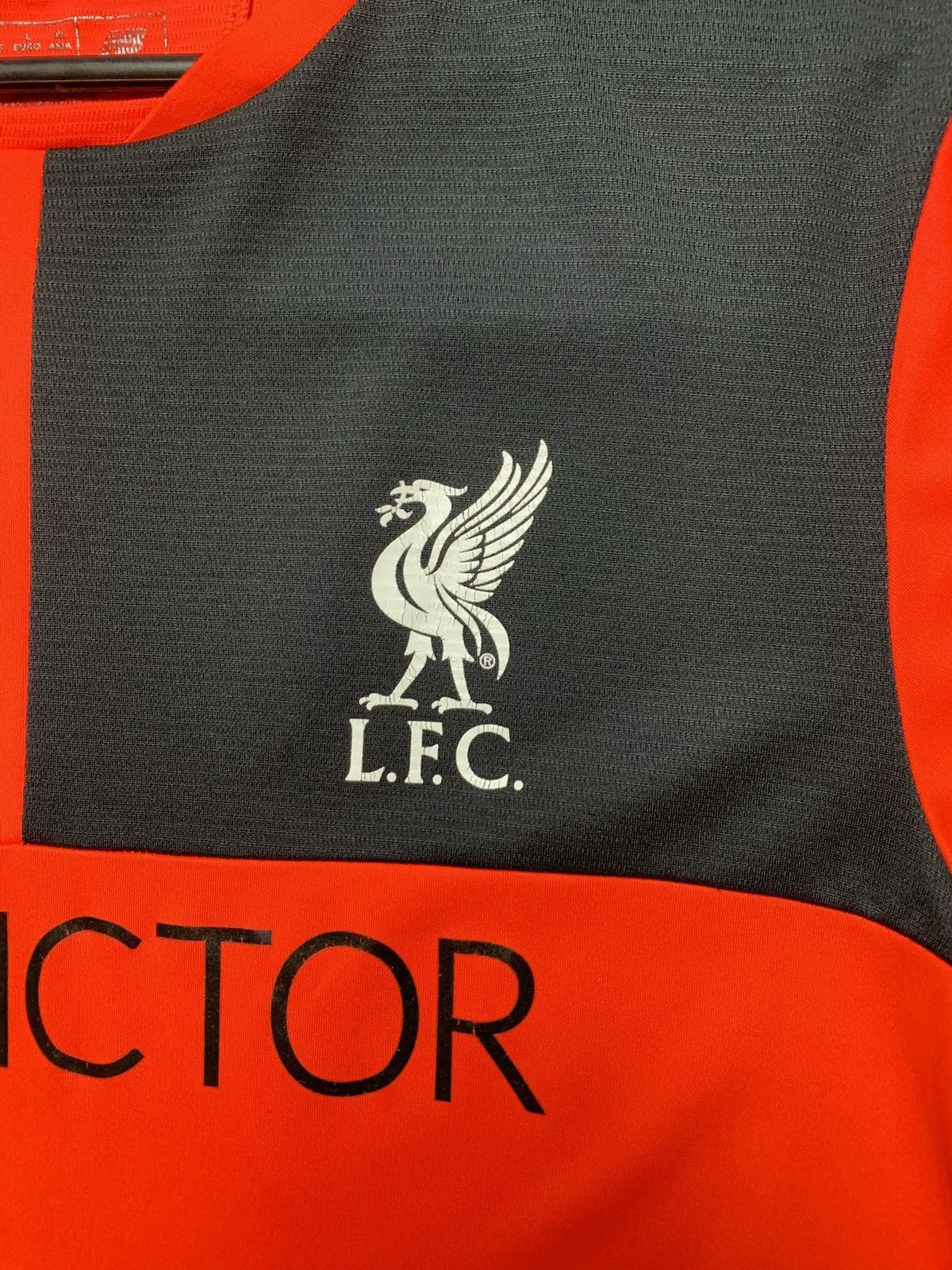 Vintage Vintage Liverpool soccer jersey size L new balance Size US L / EU 52-54 / 3 - 3 Thumbnail