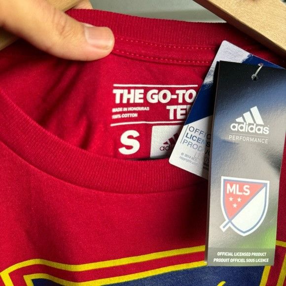 Adidas NWT ADIDAS REAL SALT LAKE VICTORY RED GO TO TEE SZ SMALL S Size US S / EU 44-46 / 1 - 4 Thumbnail