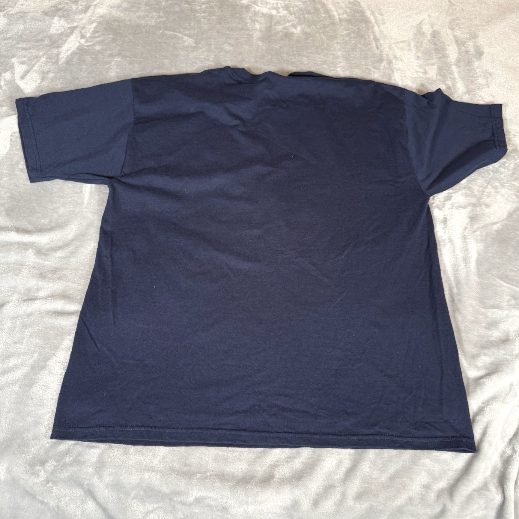 Vintage VINTAGE The Unsinkable Molly Brown Graphic T-Shirt Mens XL Navy Blue 90s Size US XL / EU 56 / 4 - 5 Thumbnail