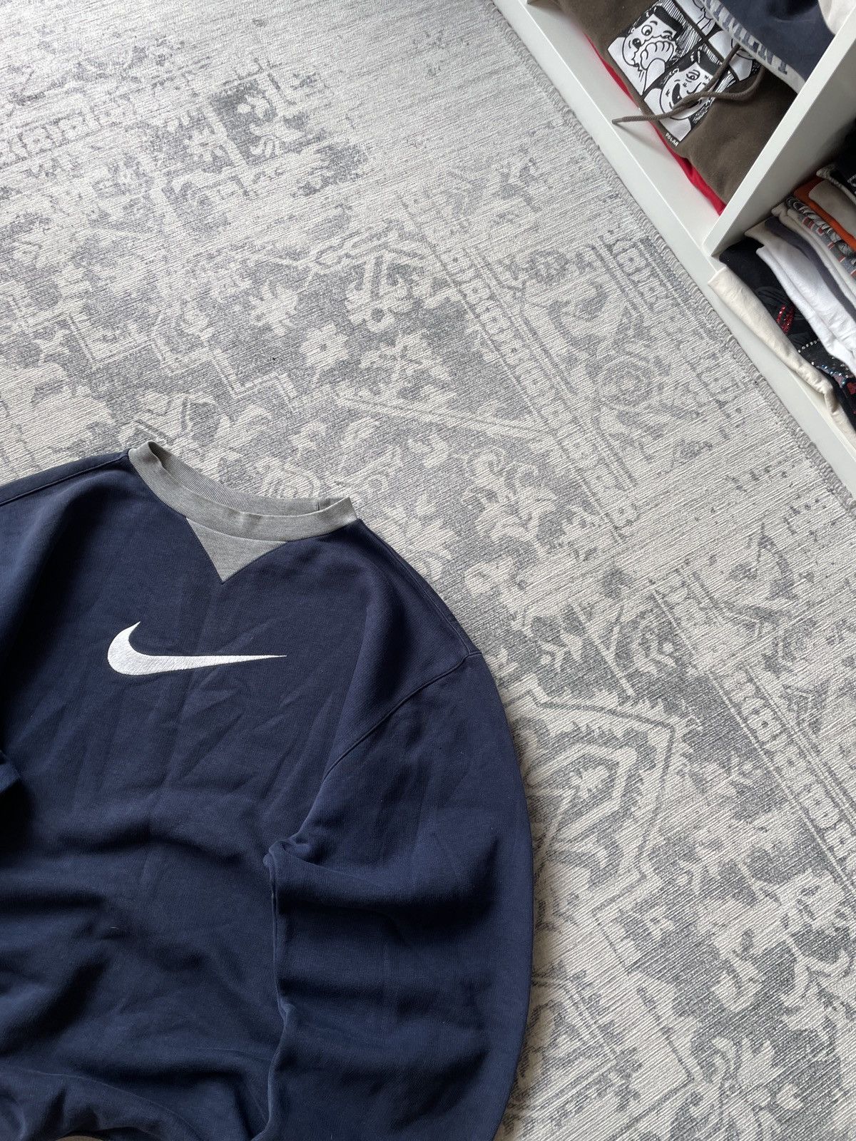 Nike Nike Vintage Sweatshirt Big Logo Boxy Cropped Japanese Y2K Size US M / EU 48-50 / 2 - 4 Thumbnail