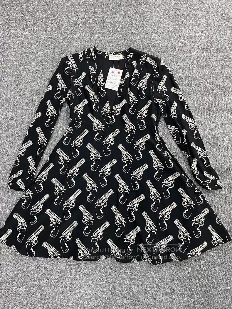 Saint Laurent Paris Saint Laurent Paris Printed Pattern Dress Size XS / US 0-2 / IT 36-38 - 1 Thumbnail