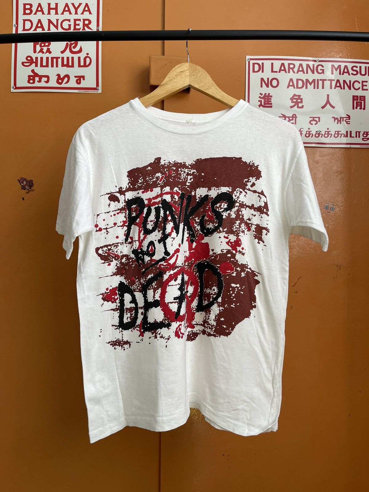 Vintage Punks Not Dead T Shirt