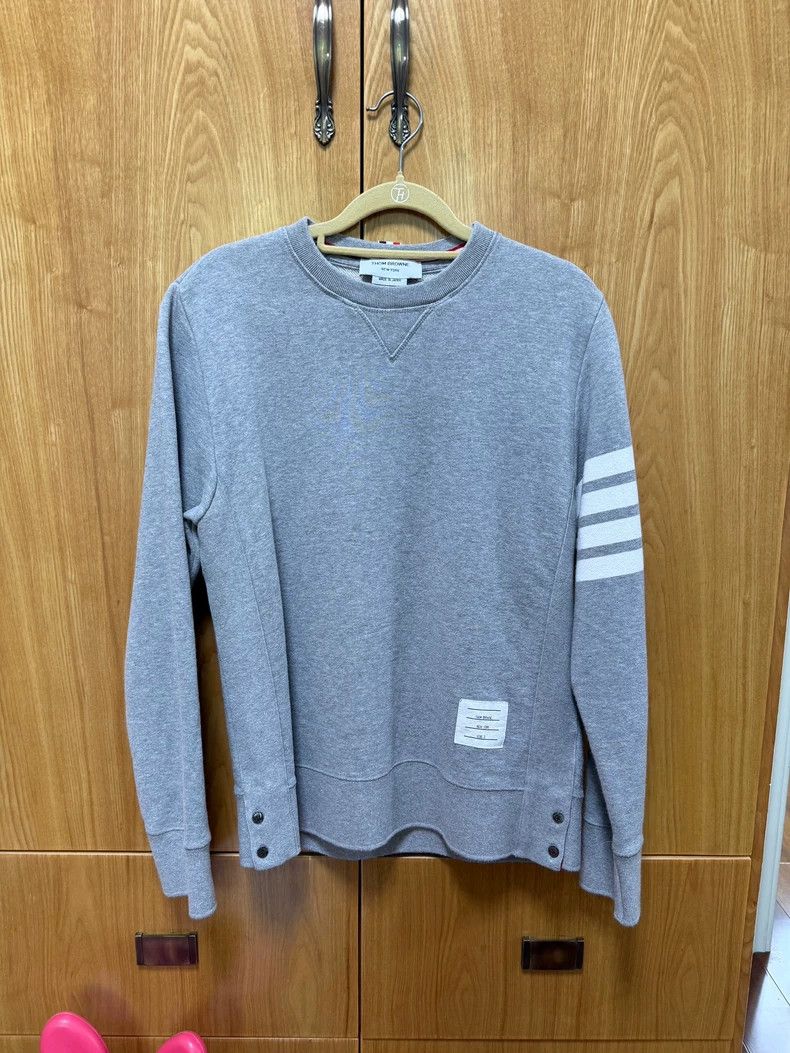 Thom Browne Thom browne Pullover sweatshirt 2504-Nextarrow Size US L / EU 52-54 / 3 - 1 Thumbnail
