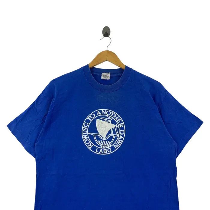 Fruit Of The Loom Vintage 90’ LABO ROWING To Another Dawn Tee Shirt Size US L / EU 52-54 / 3 - 2 Thumbnail
