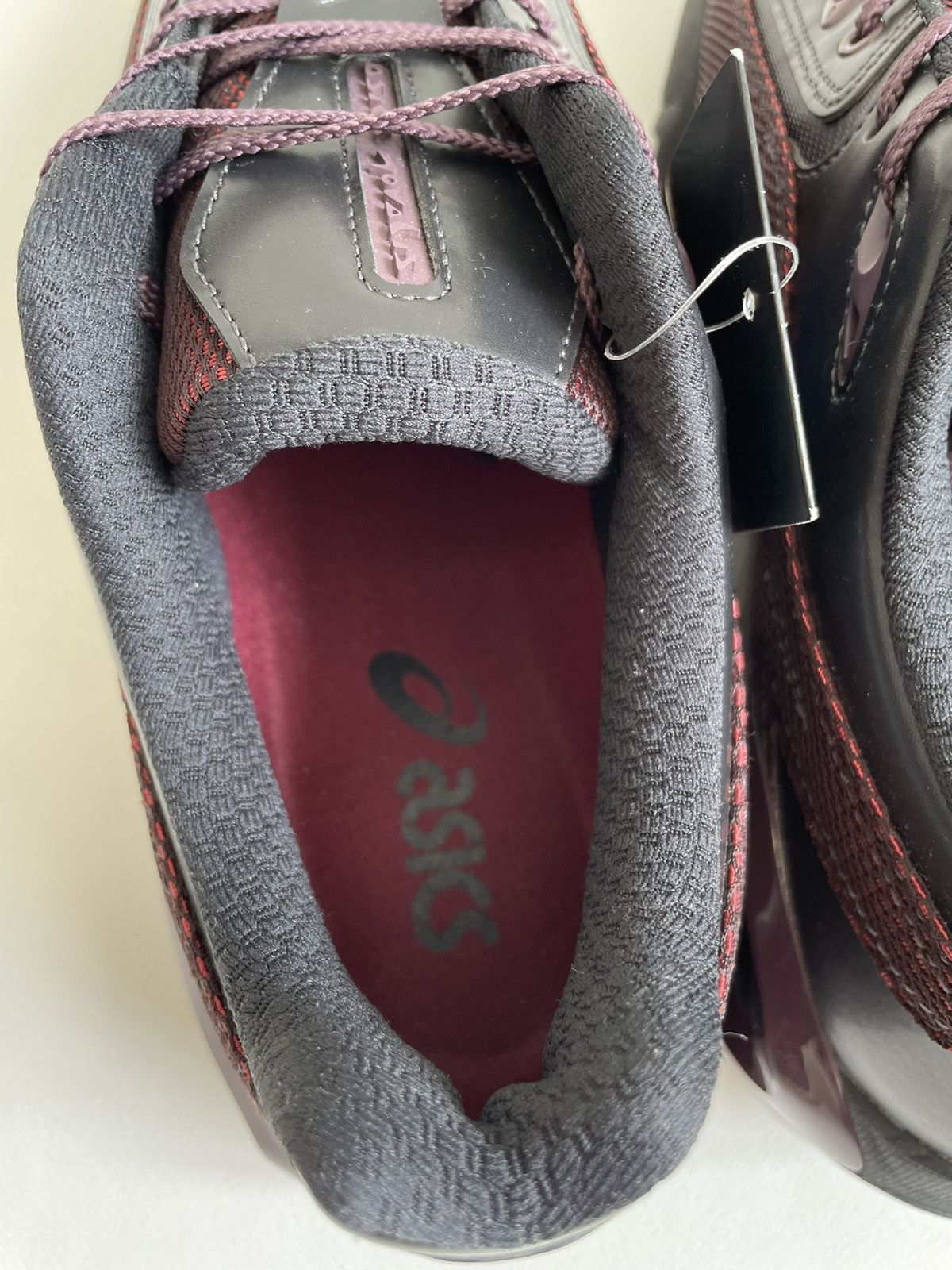 Asics × Kiko Kostadinov Obsidian Black/Dahlia Novalis Gel-Teremoa Size US 10.5 / EU 43-44 - 14 Thumbnail