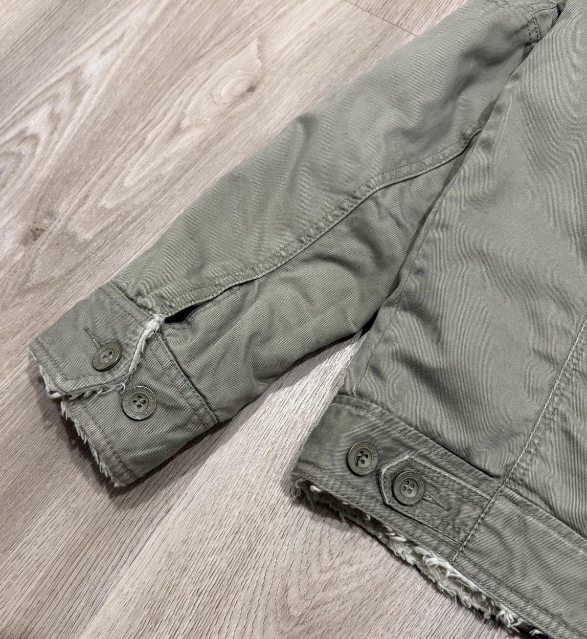 Diesel Vintage Diesel Khaki Denim Jacket Avantgarde Sherpa Size US S / EU 44-46 / 1 - 14 Thumbnail