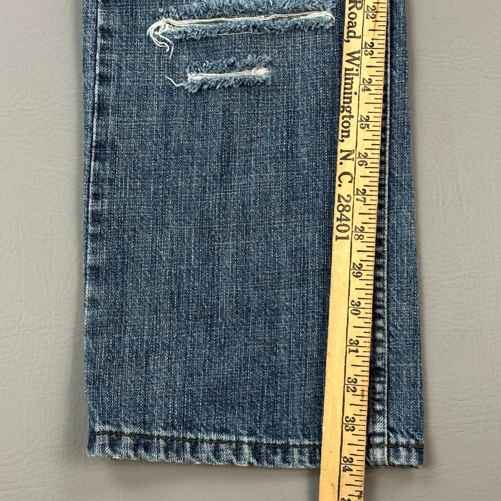 Levi's Levis Jeans Mens 34x34 Medium Wash Denim Straight Fit Distressed Casual Size US 34 / EU 50 - 3 Thumbnail