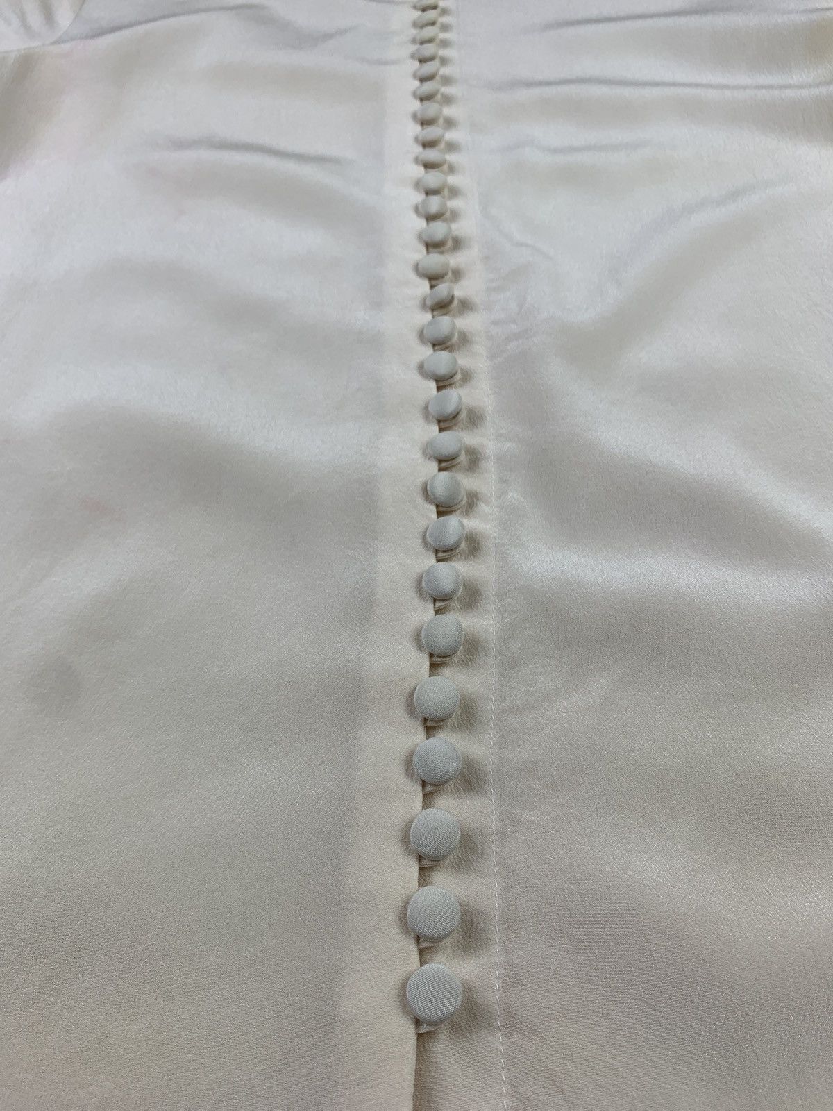 Club Monaco Club Monaco Off White Helek Knotted Buttondowns Silk Blouse Size S / US 4 / IT 40 - 4 Thumbnail