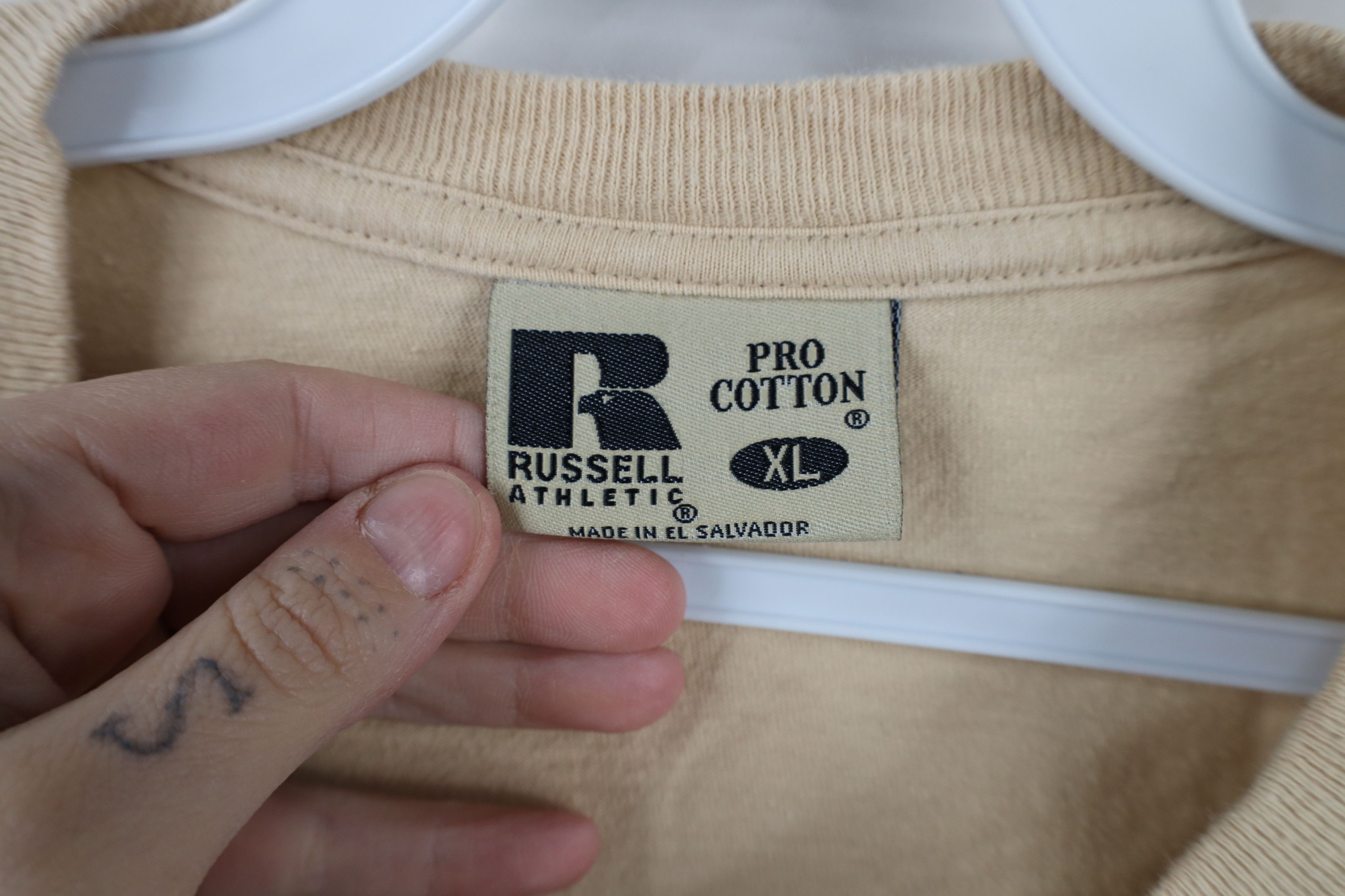 Russell Athletic × Vintage Vintage 90s Russell Athletic Blank Cotton T-Shirt Beige Tan Size US XL / EU 56 / 4 - 8 Thumbnail