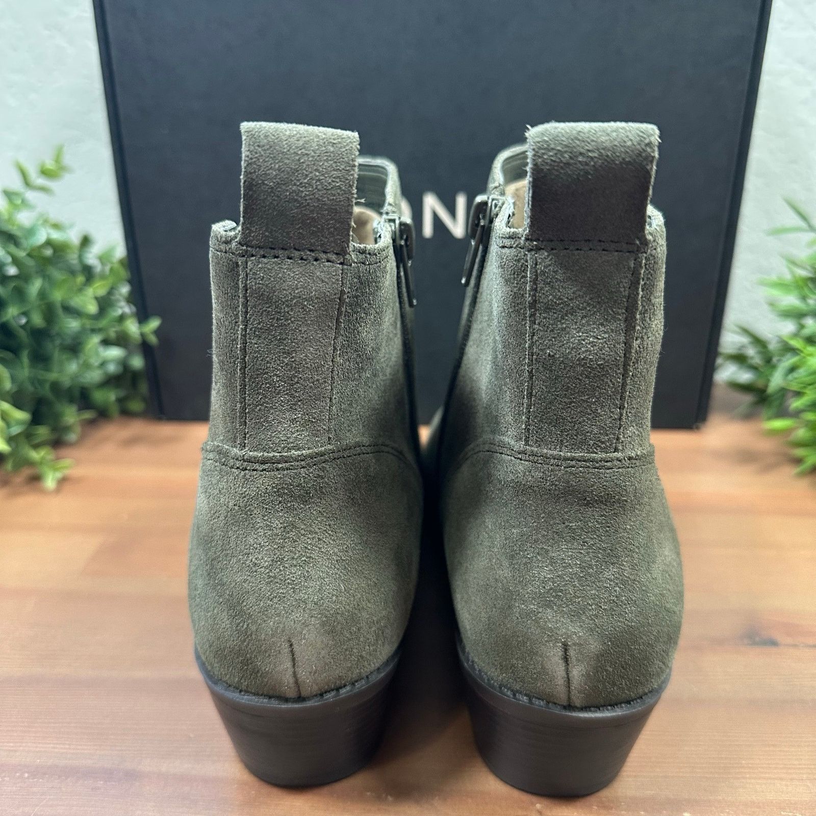 Vionic Vionic Roseland Wide Water-Repellent Suede Ankle Boots Size US 9 / IT 39 - 6 Thumbnail