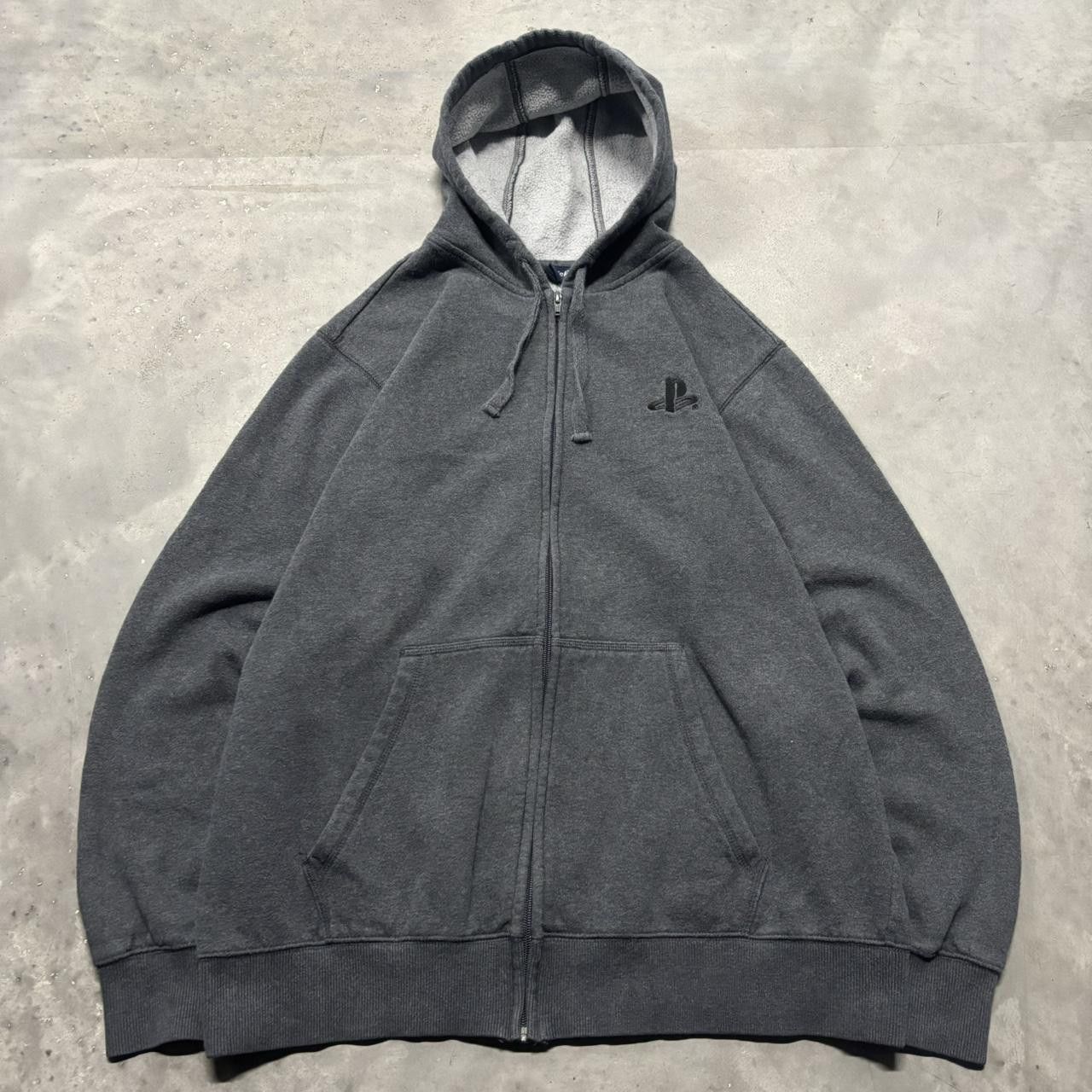 Japanese Brand × Vintage Crazy Vintage Y2K/2000s Grey Playstation Logo Essential Zip Up Hoodie! Size US L / EU 52-54 / 3 - 1 Thumbnail