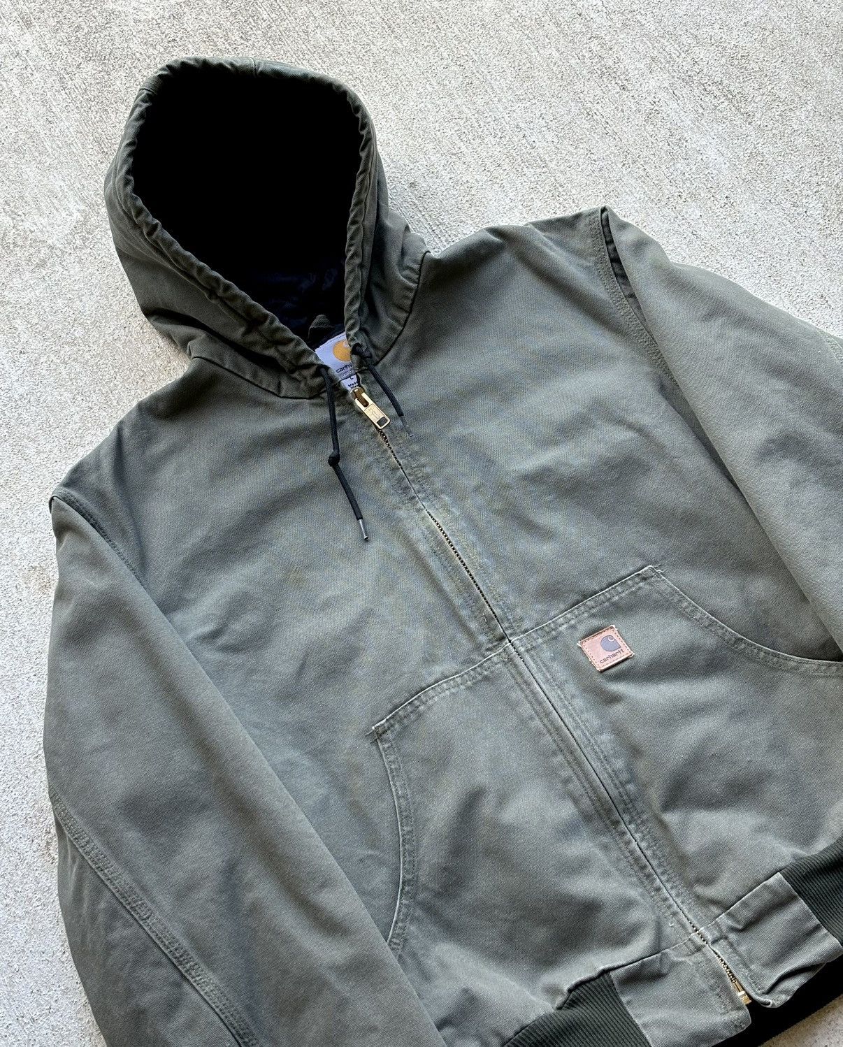 Carhartt × Vintage Vintage Carhartt Olive Green Workwear Hooded Jacket Size US L / EU 52-54 / 3 - 2 Thumbnail