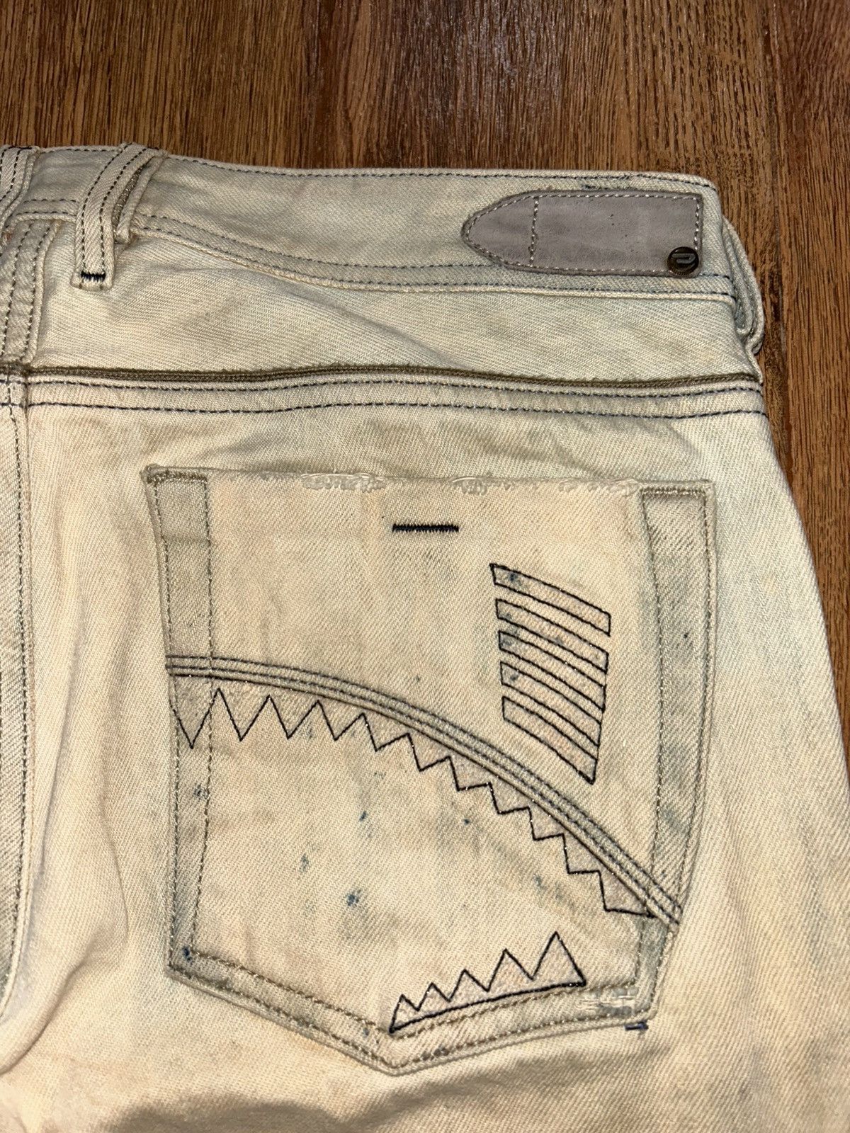 Diesel Diesel Zatiny Bootcut Distressed Mudwash Jeans Size 32" / US 10 / IT 46 - 14 Thumbnail