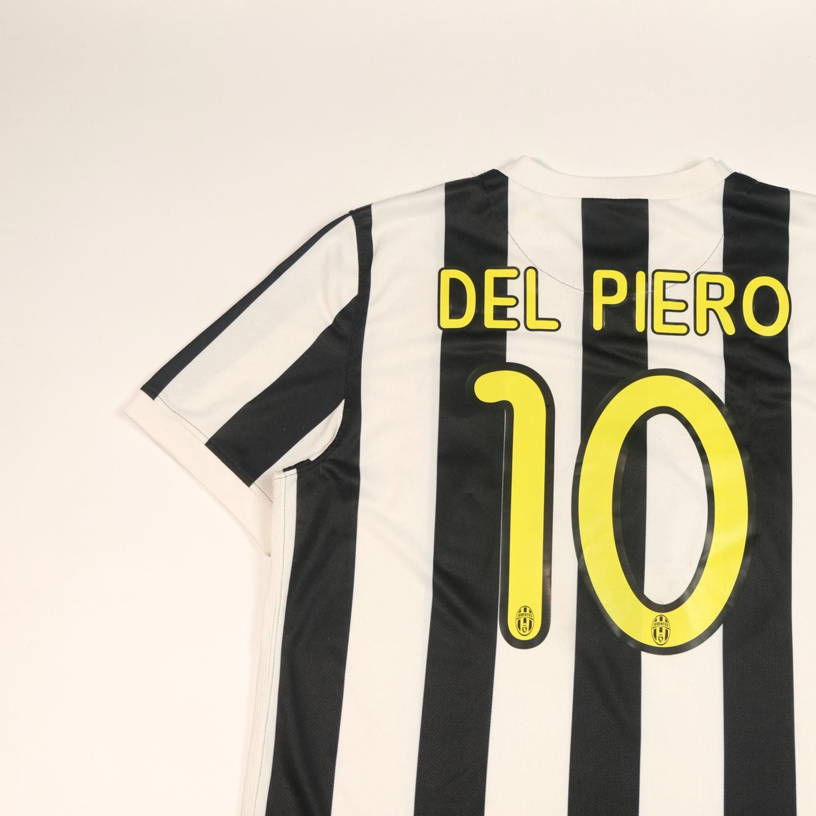 Nike 2009/10 Juventus Home Shirt Del Piero Nike (L) Size US L / EU 52-54 / 3 - 4 Thumbnail