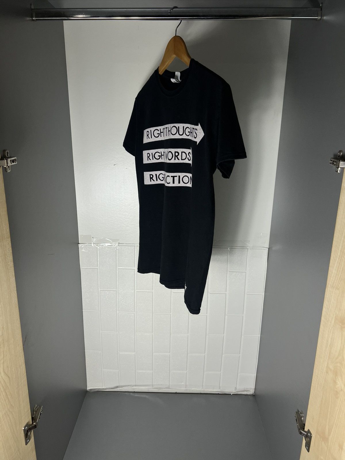 Band Tees VINTAGE FRANZ FERDINAND EUROPEAN TOUR ROCK T-SHIRT Y2K 90s Size US M / EU 48-50 / 2 - 12 Thumbnail