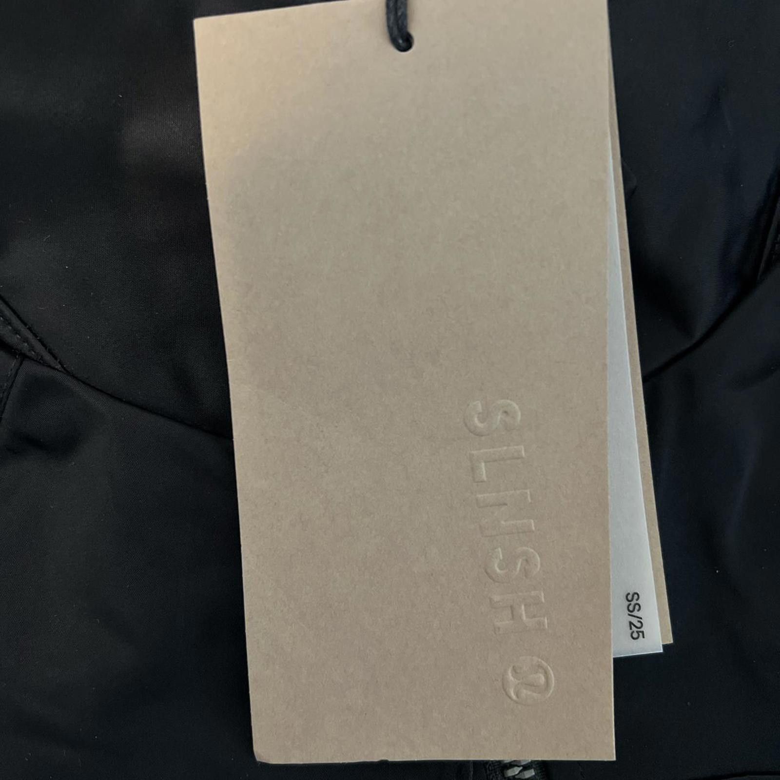 Lululemon Water resistant Size US XS / EU 42 / 0 - 3 Thumbnail