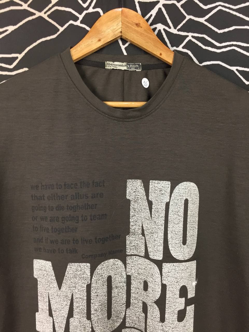 Abercrombie & Fitch Abercrombie & Fitch No More Wars Graphic Tee Size L Size US L / EU 52-54 / 3 - 3 Thumbnail