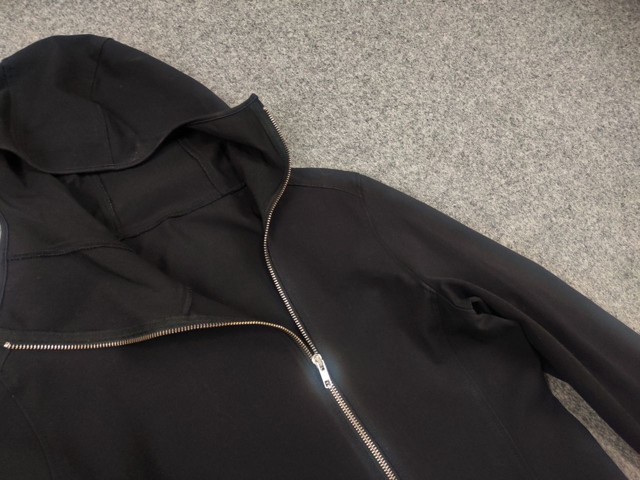 Le Grande Bleu (L.G.B.) Claudia Gudel Asymmetrical Zip Ninja Hoodie Jacket Rick MA+ Size US S / EU 44-46 / 1 - 9 Thumbnail