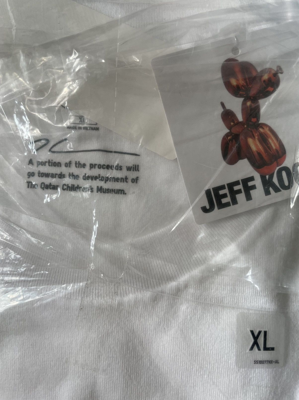 Uniqlo Uniqlo x Jeff Koons tee 2021 (BRAND NEW) Size US XL / EU 56 / 4 - 5 Thumbnail