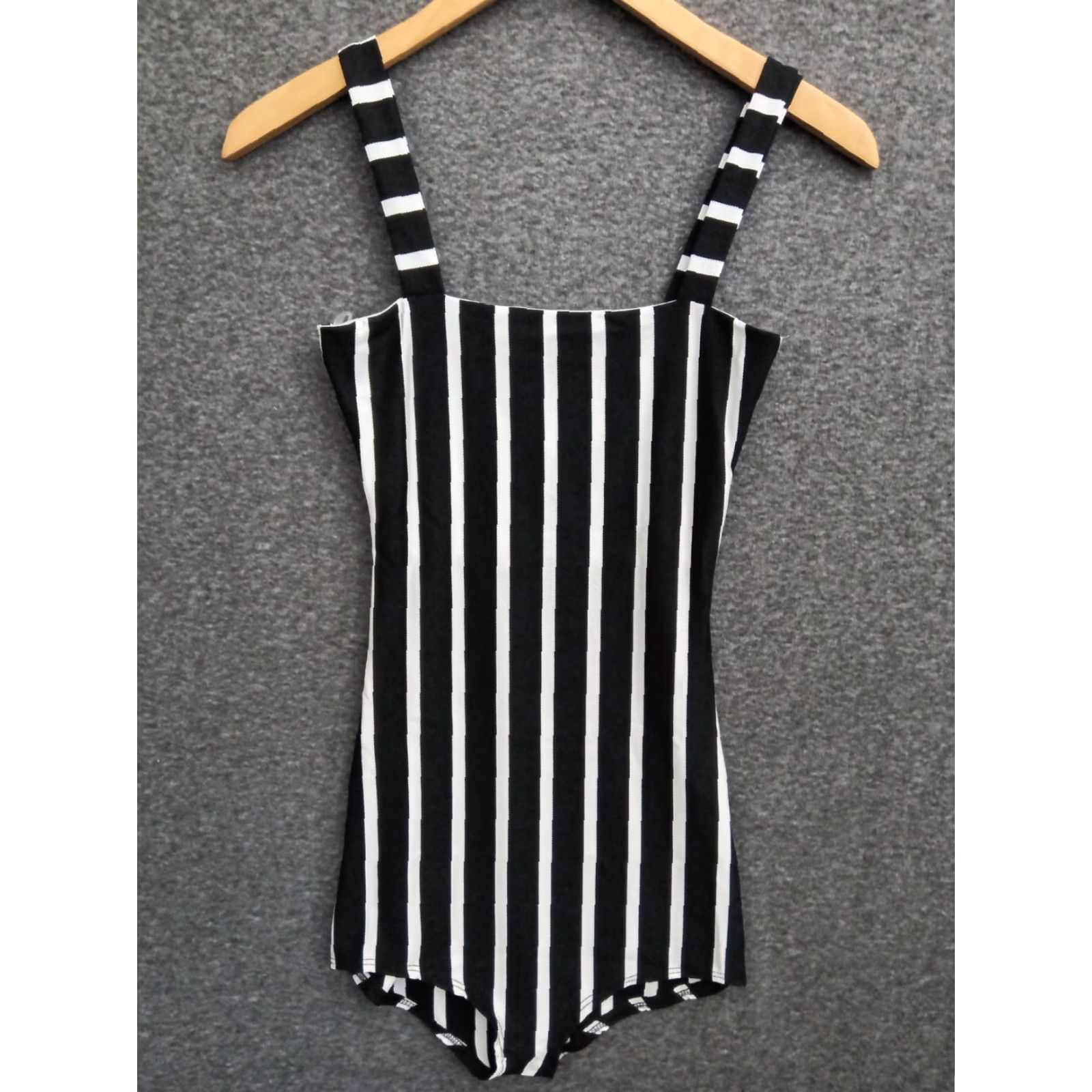 Vintage Codigo One Piece Swimsuit Women’s Black/White Striped One Piece S Beach 90s? Size ONE SIZE - 3 Thumbnail