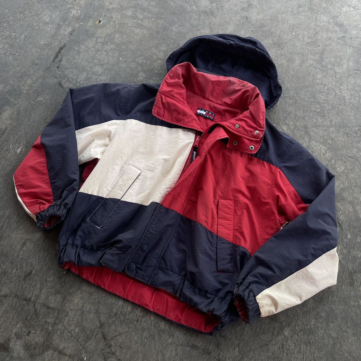 Tommy Hilfiger TOMMY HILFIGER BIG LOGO JACKET REVERSIBLE Size US L / EU 52-54 / 3 - 4 Thumbnail