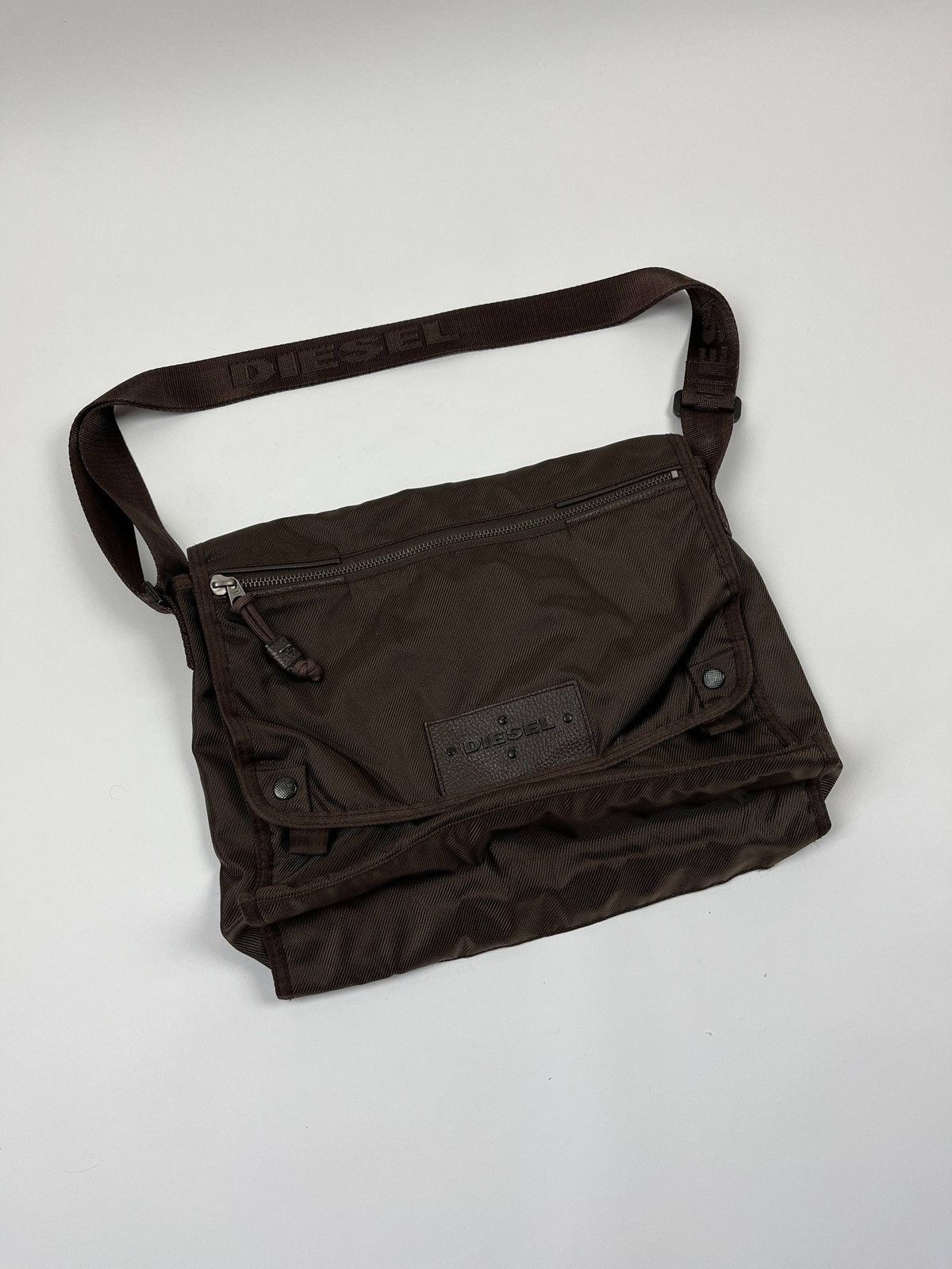 Diesel Brown Messenger Bag Crossbody Shoulder Nylon Y2K ArchiveBag Size ONE SIZE - 1 Thumbnail