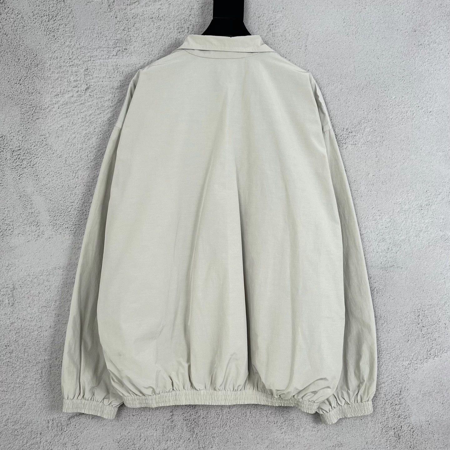 Balenciaga Balenciaga SS23 Ivory Lapel Zip Jacket /3 Size US L / EU 52-54 / 3 - 2 Thumbnail