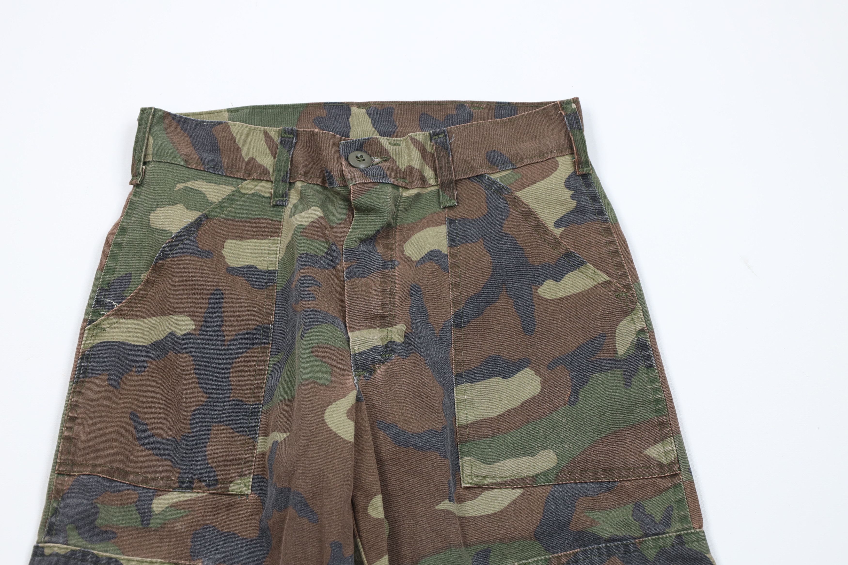 Vintage Vintage 70s Streetwear Camouflage Utility Cargo Pants USA Size US 29 - 2 Thumbnail