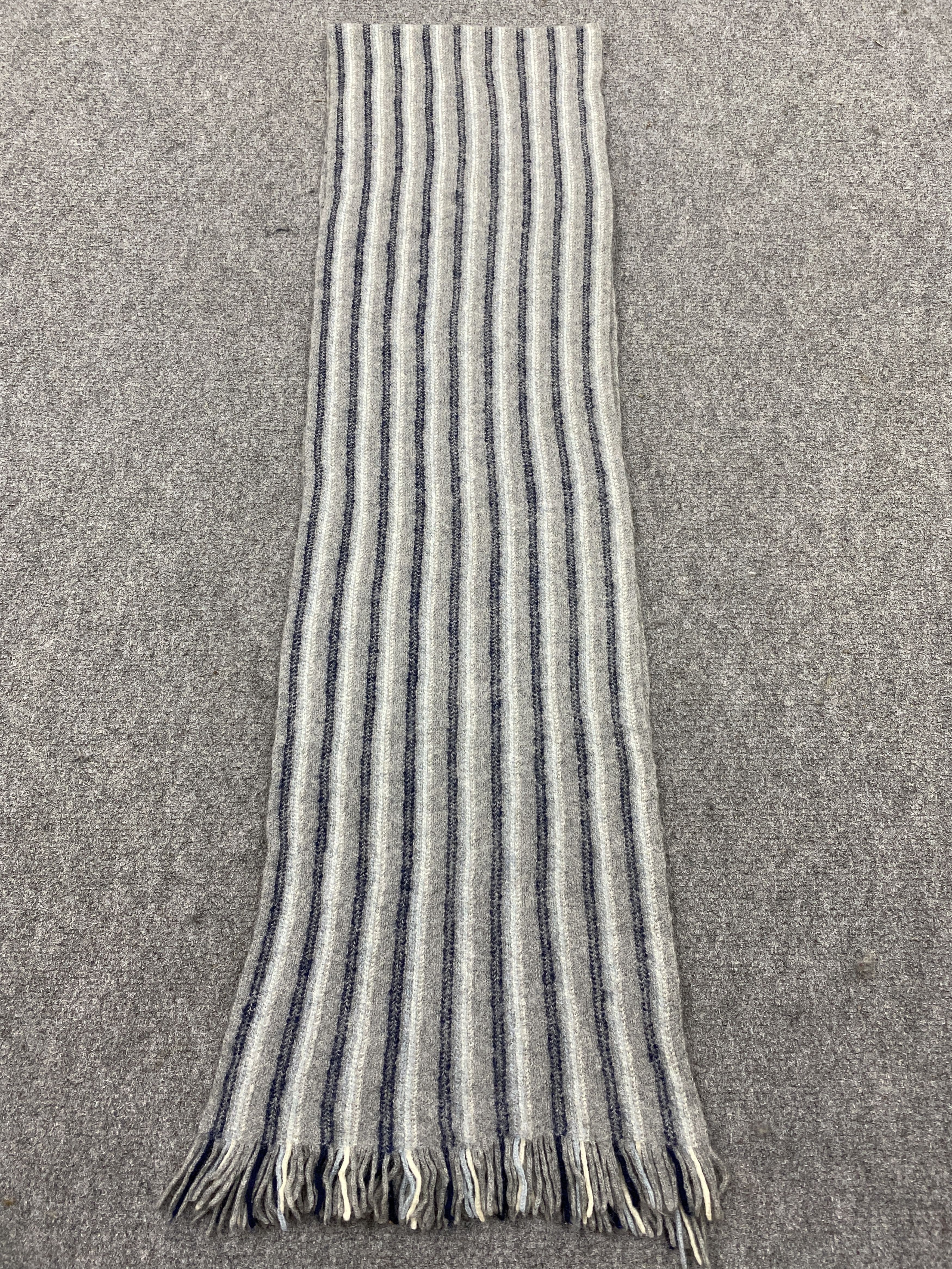 Chaps Ralph Lauren Chaps Ralph Lauren Scarf / Muffler / Neckwear SC0211 Size ONE SIZE - 2 Thumbnail