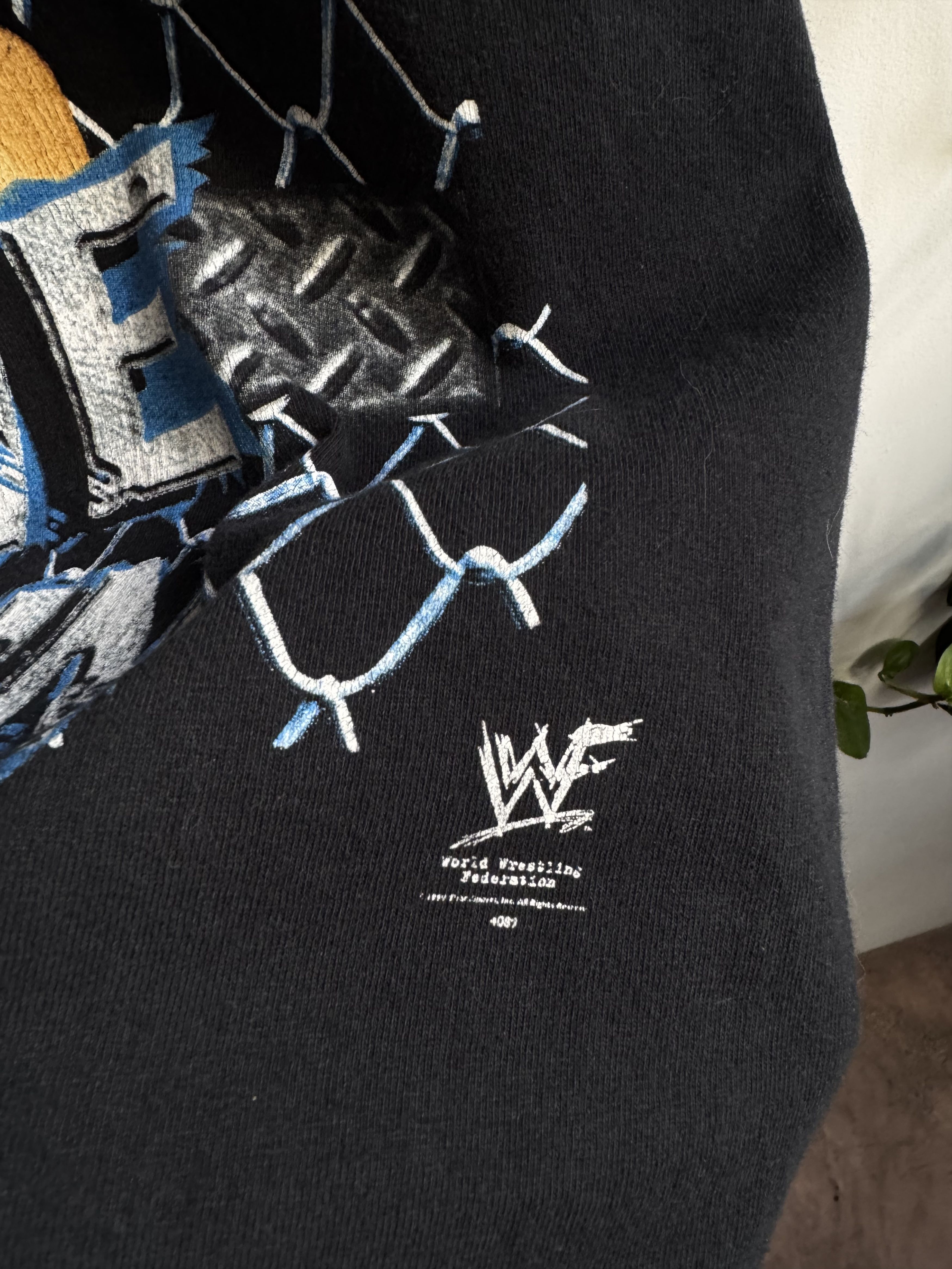 WWF 90s Stone Cold Austin Tshirt Size L Size US L / EU 52-54 / 3 - 3 Thumbnail