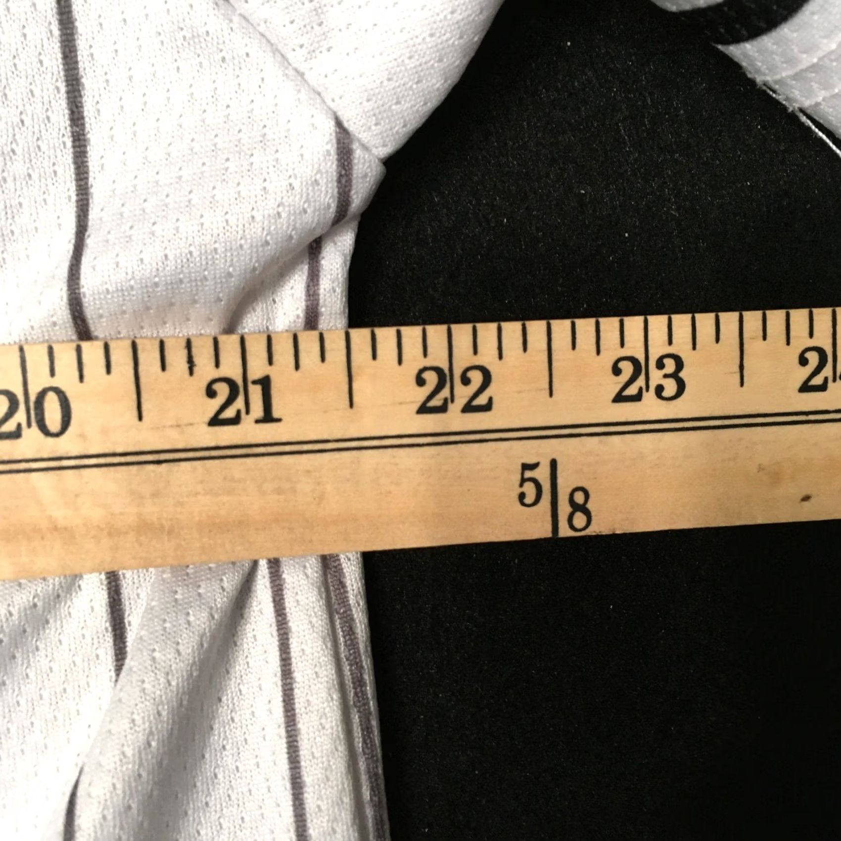 Vintage Y&R Heavy Hitters Jersey Pinstripe White size M Men Size US M / EU 48-50 / 2 - 4 Thumbnail