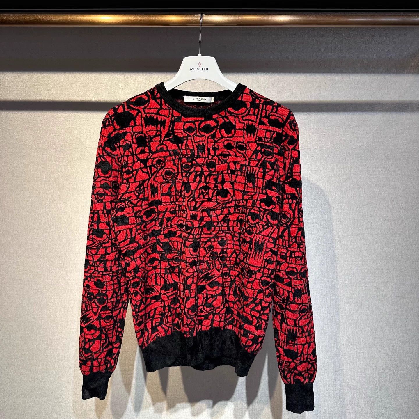Givenchy Givenchy Red Logo Pattern Sweater M Size US M / EU 48-50 / 2 - 1 Thumbnail